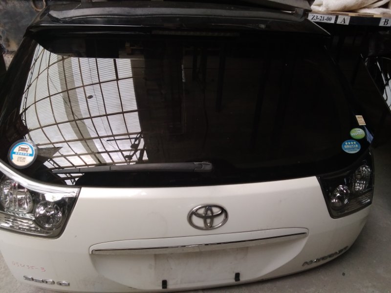 крышка багажника - TOYOTA HARRIER