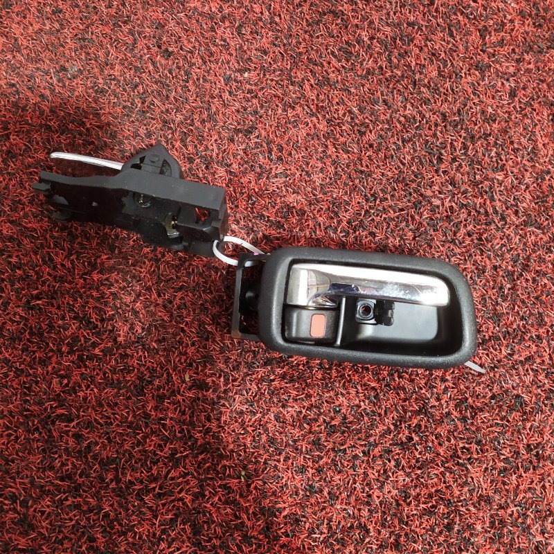 Ручка двери - TOYOTA HARRIER