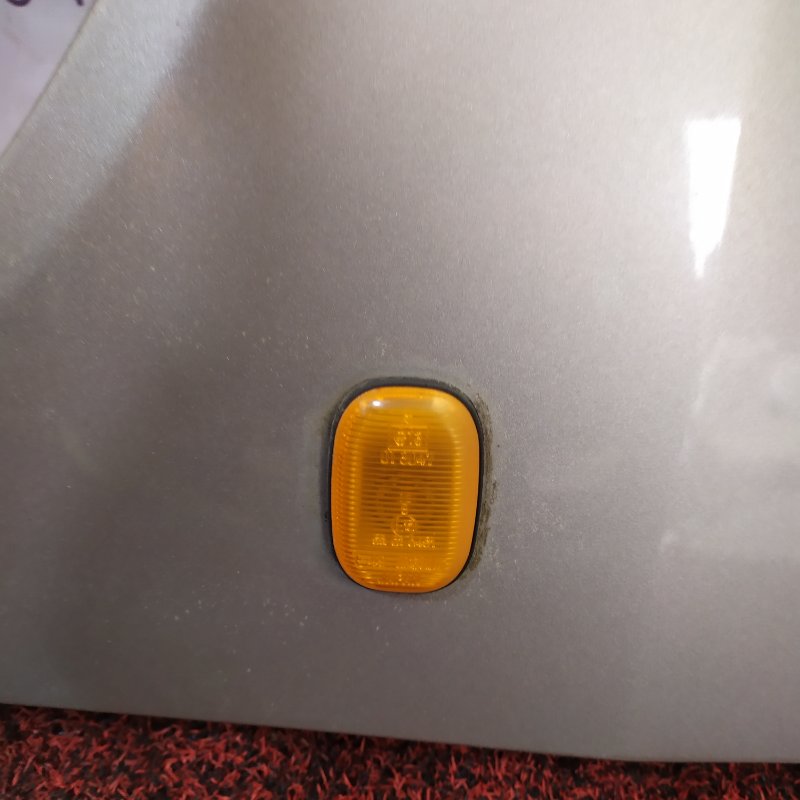 поворотник - TOYOTA Vista