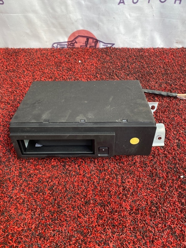 cd changer - TOYOTA HARRIER