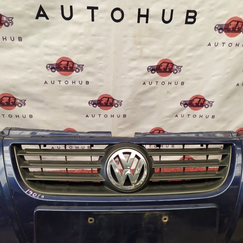 решетка радиатора - Volkswagen Polo