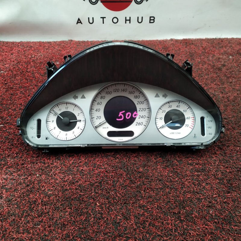щиток приборов - Mercedes-Benz E-CLASS