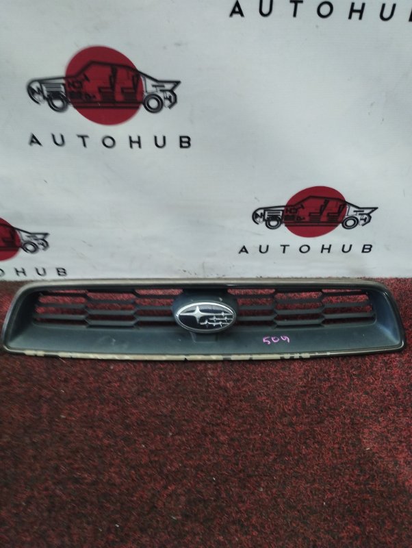 решетка радиатора - Subaru Legacy