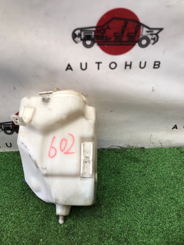 бачок омывателя - Audi A4