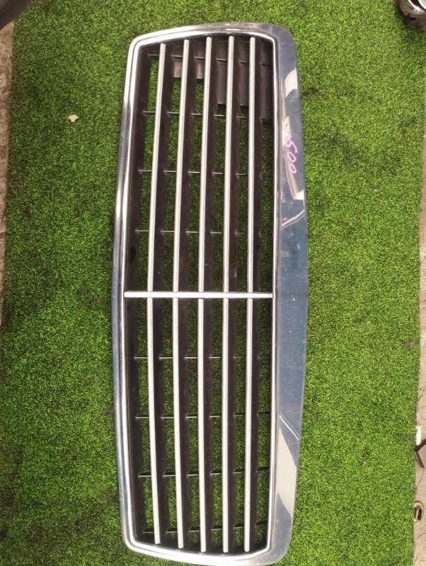 решетка радиатора - Mercedes-Benz E-CLASS