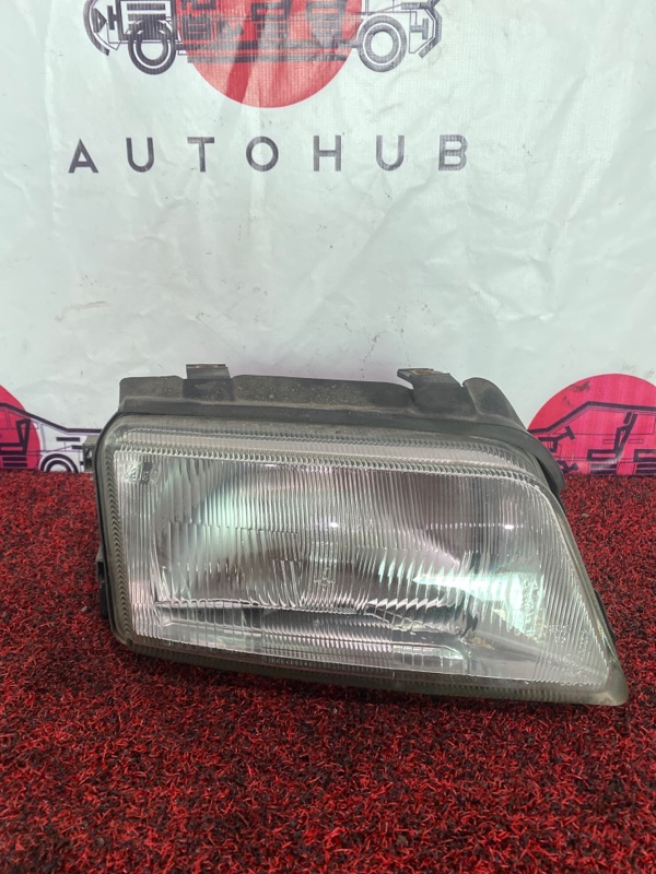 фара - Audi A4