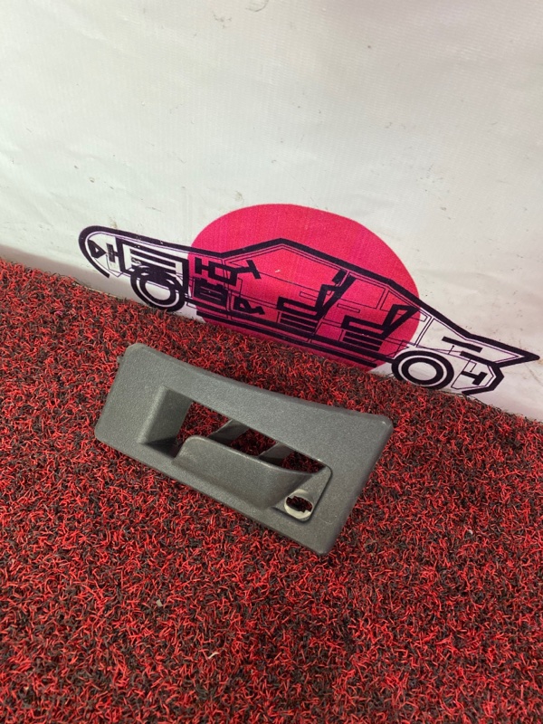 пластик салона - Mercedes-Benz E-CLASS