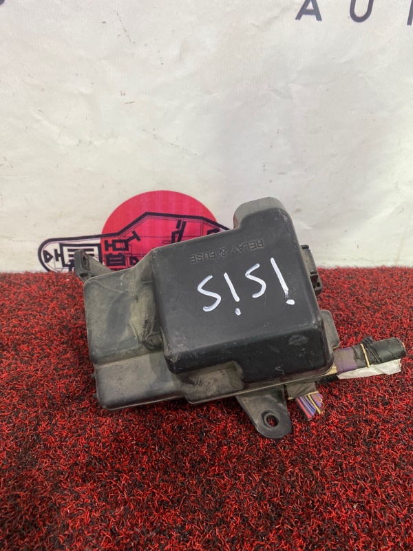 блок реле - TOYOTA Isis