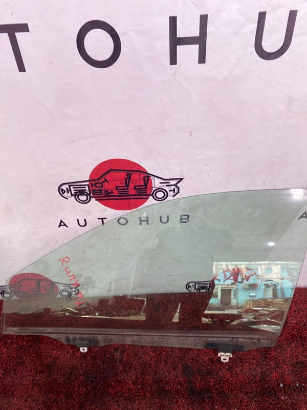 стекло двери - TOYOTA Corolla runxt