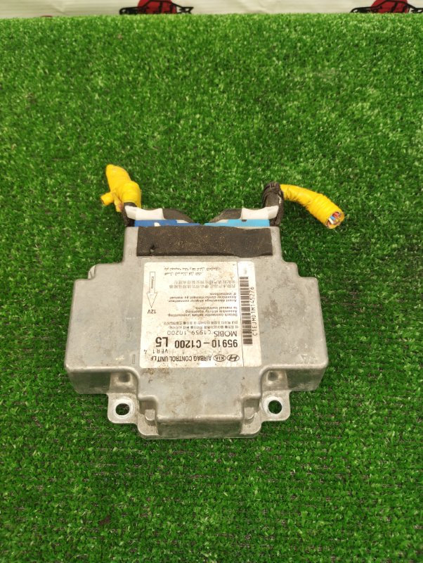 блок управления аирбаг - Hyundai Sonata