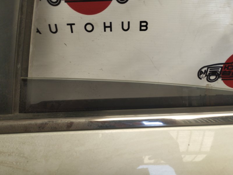 Боковое стекло - Hyundai Sonata