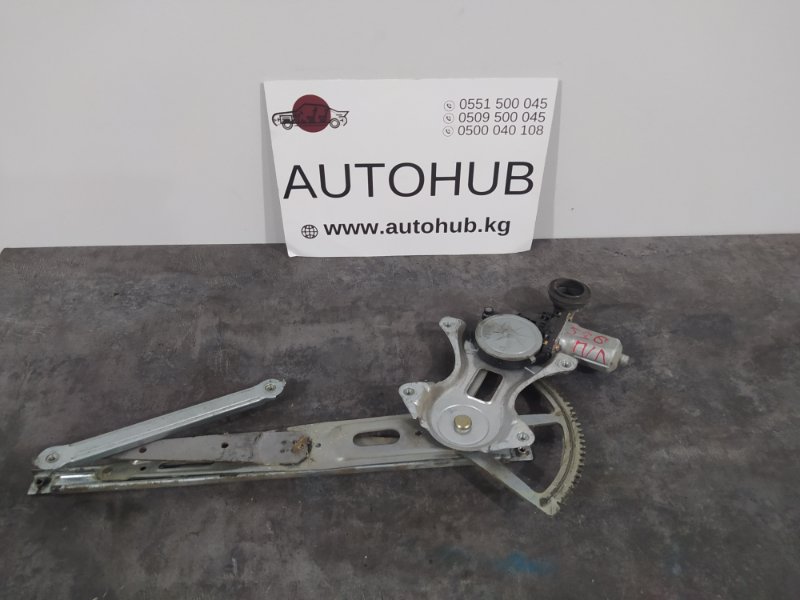 стеклоподъемник - TOYOTA Raum