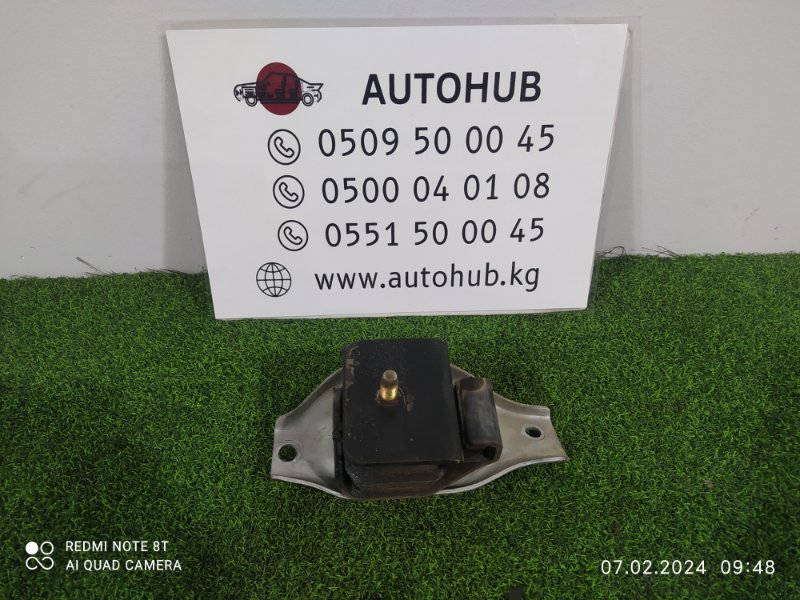 подушка двигателя - Subaru Outback