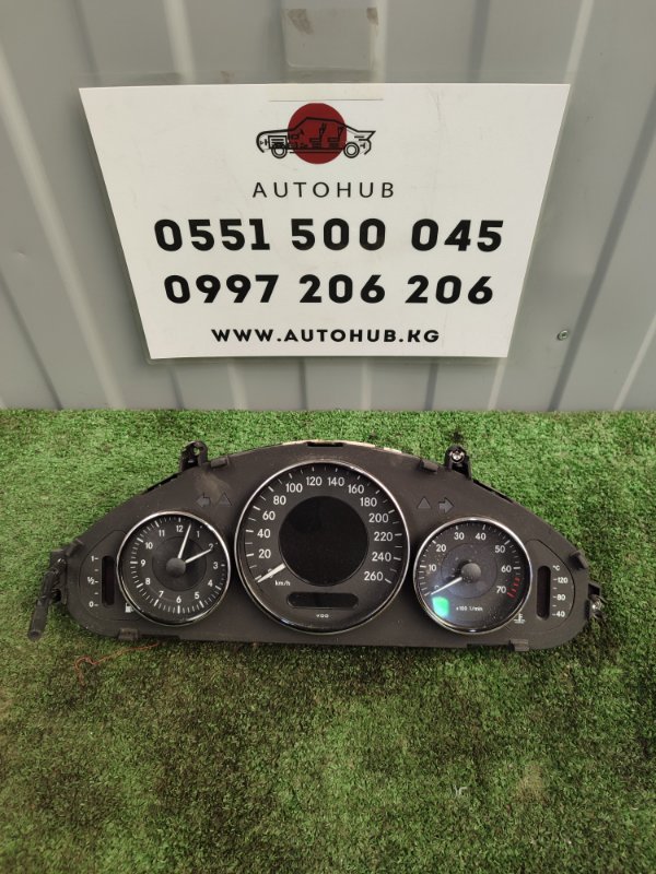 щиток приборов - Mercedes-Benz CLS