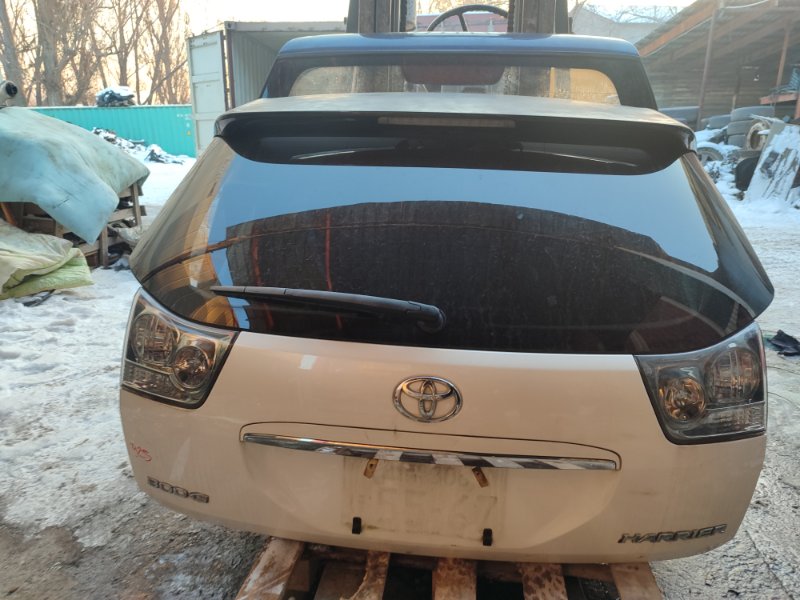 крышка багажника - TOYOTA HARRIER