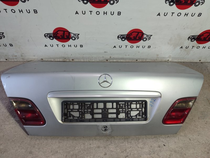 крышка багажника - Mercedes-Benz E-CLASS