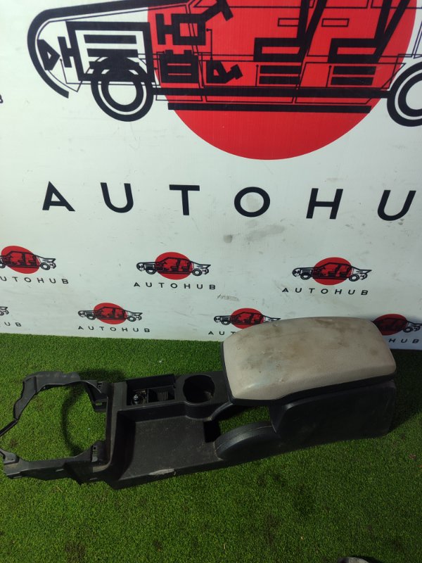 подлокотник - FORD Mondeo