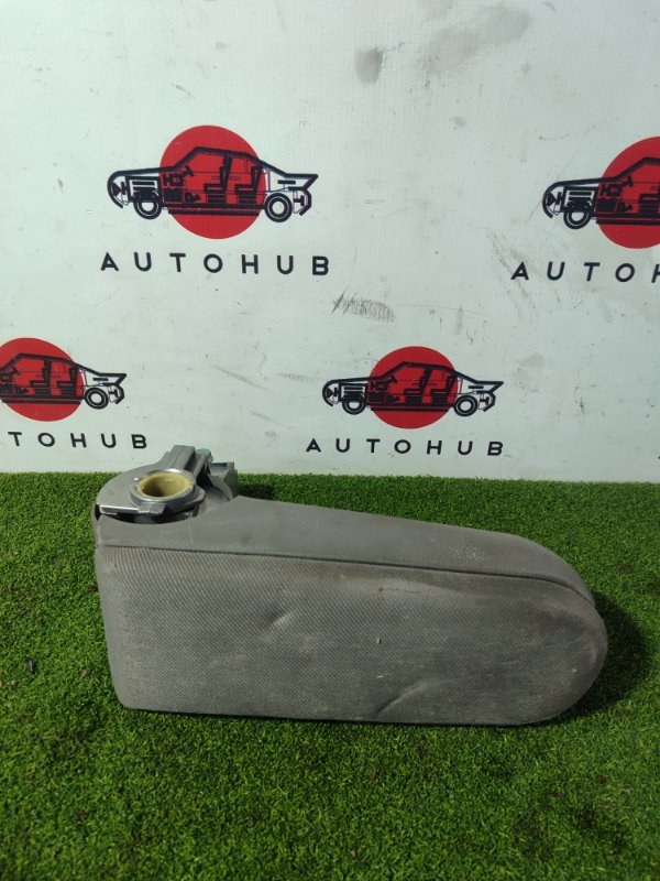 подлокотник - Volkswagen Golf