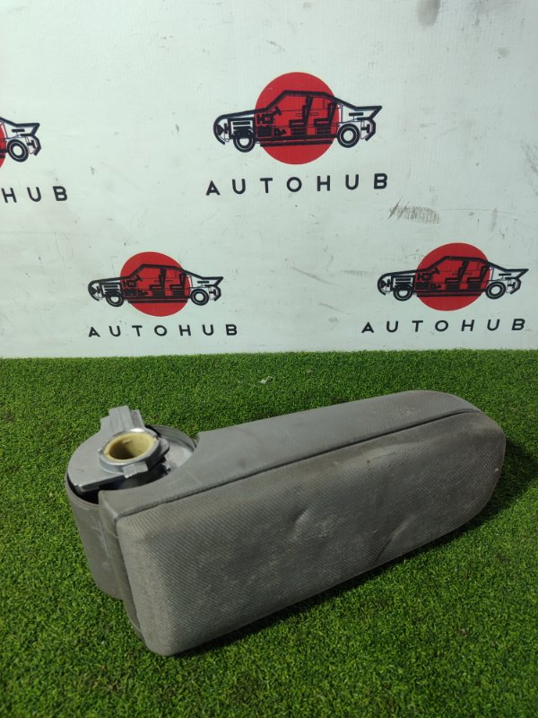 подлокотник - Volkswagen Golf
