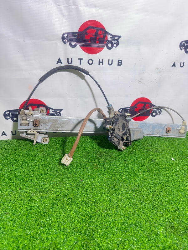 стеклоподъемник - TOYOTA Avensis