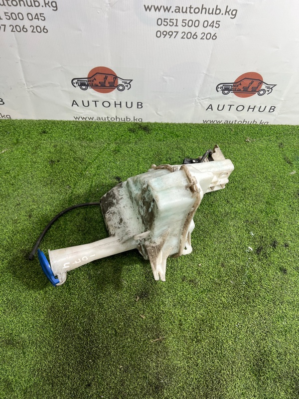 бачок омывателя - Hyundai Avante