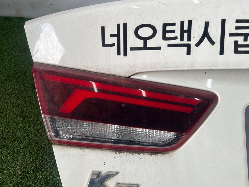 Фонарь крышки багажника - Kia K5