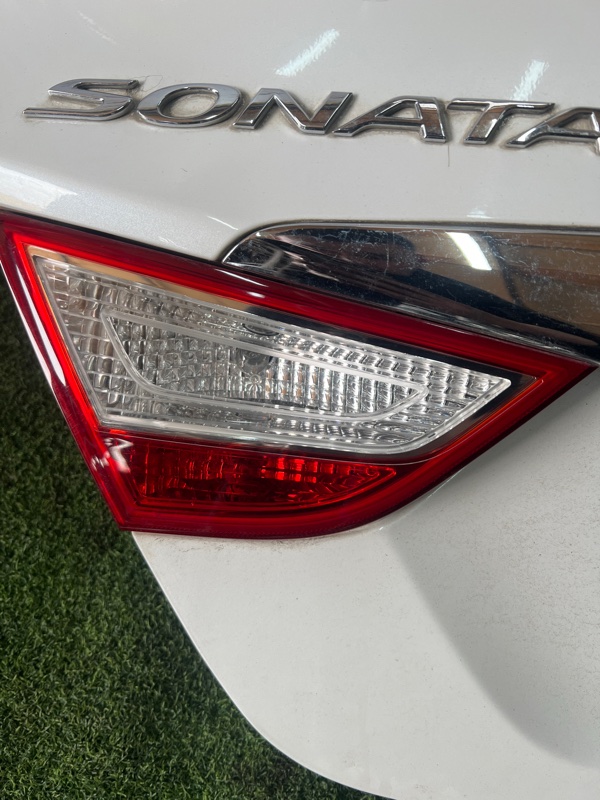 Фонарь крышки багажника - Hyundai Sonata