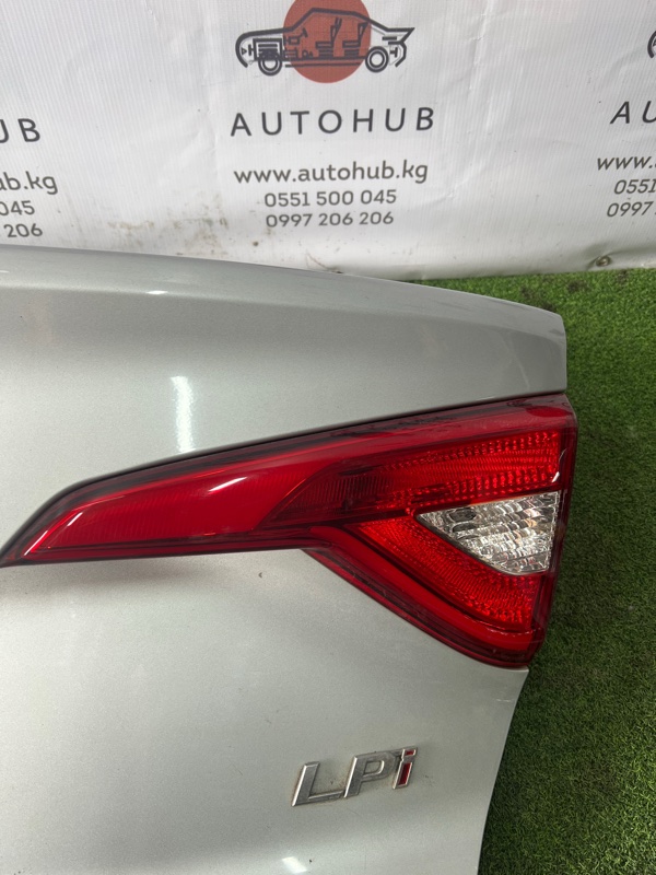 Фонарь крышки багажника - Hyundai Sonata
