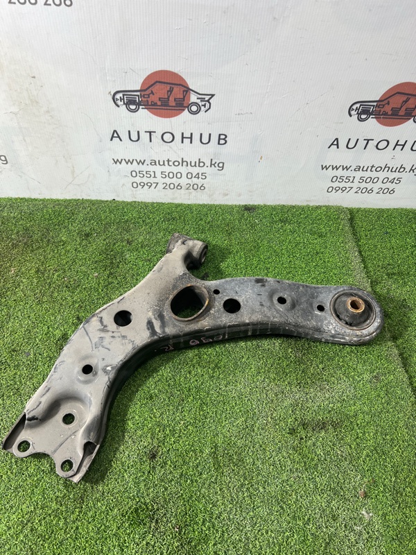 рычаг подвески - TOYOTA Estima