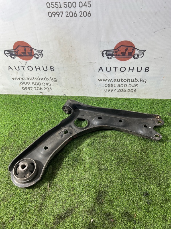 рычаг подвески - Hyundai Avante