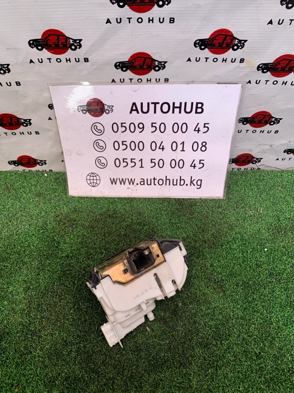 замок двери - Volkswagen VENTO