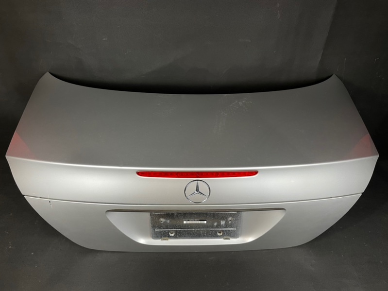 крышка багажника - Mercedes-Benz Е-class