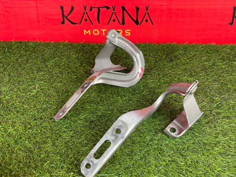 петля капота - HONDA STEP WGN
