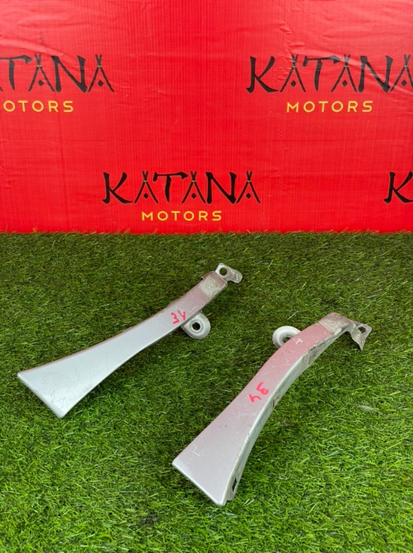 накладка - HONDA STEP WGN
