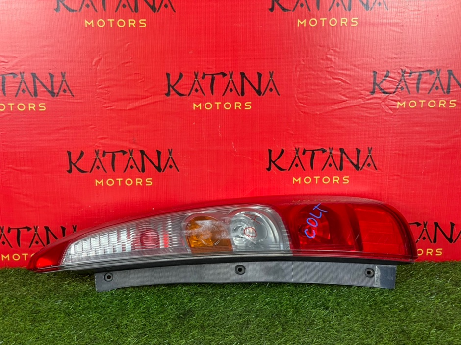 задний фонарь - MITSUBISHI Colt