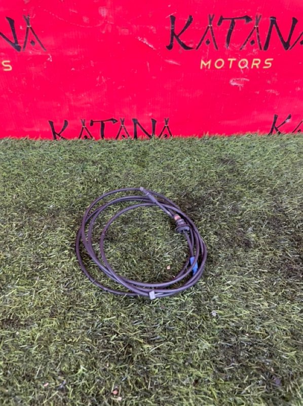 трос капота - Toyota WINDOM