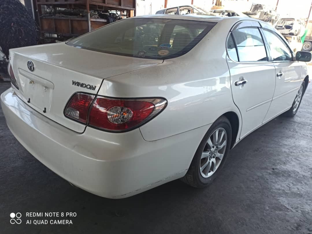 крышка багажника - TOYOTA WINDOM