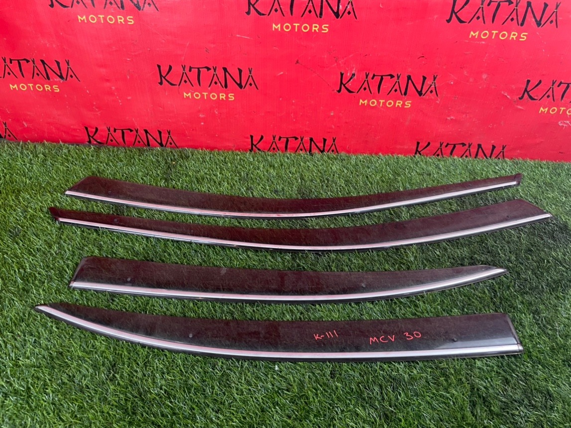 ветровик - TOYOTA WINDOM