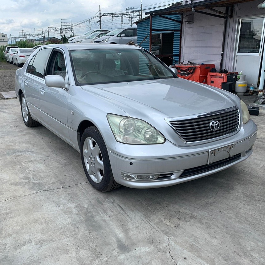 крыло - TOYOTA Celsior