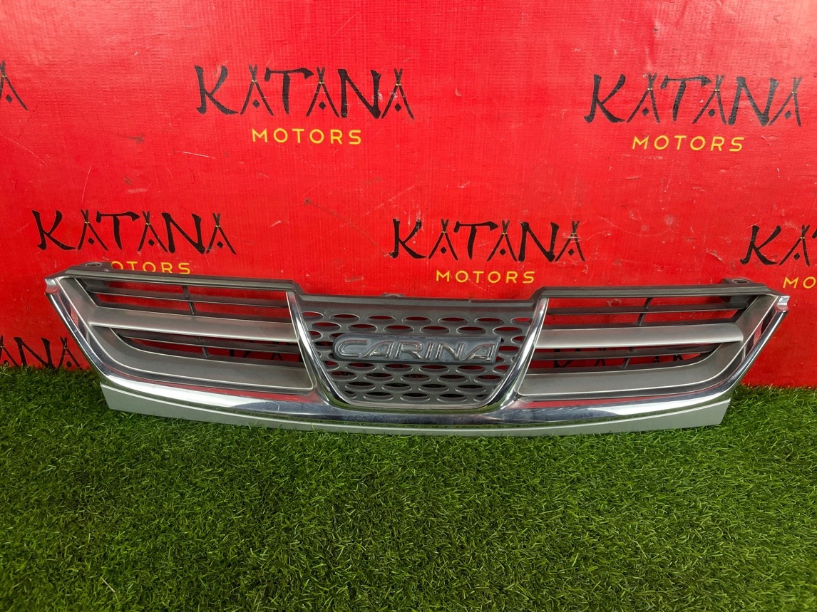 решетка радиатора - TOYOTA Karina