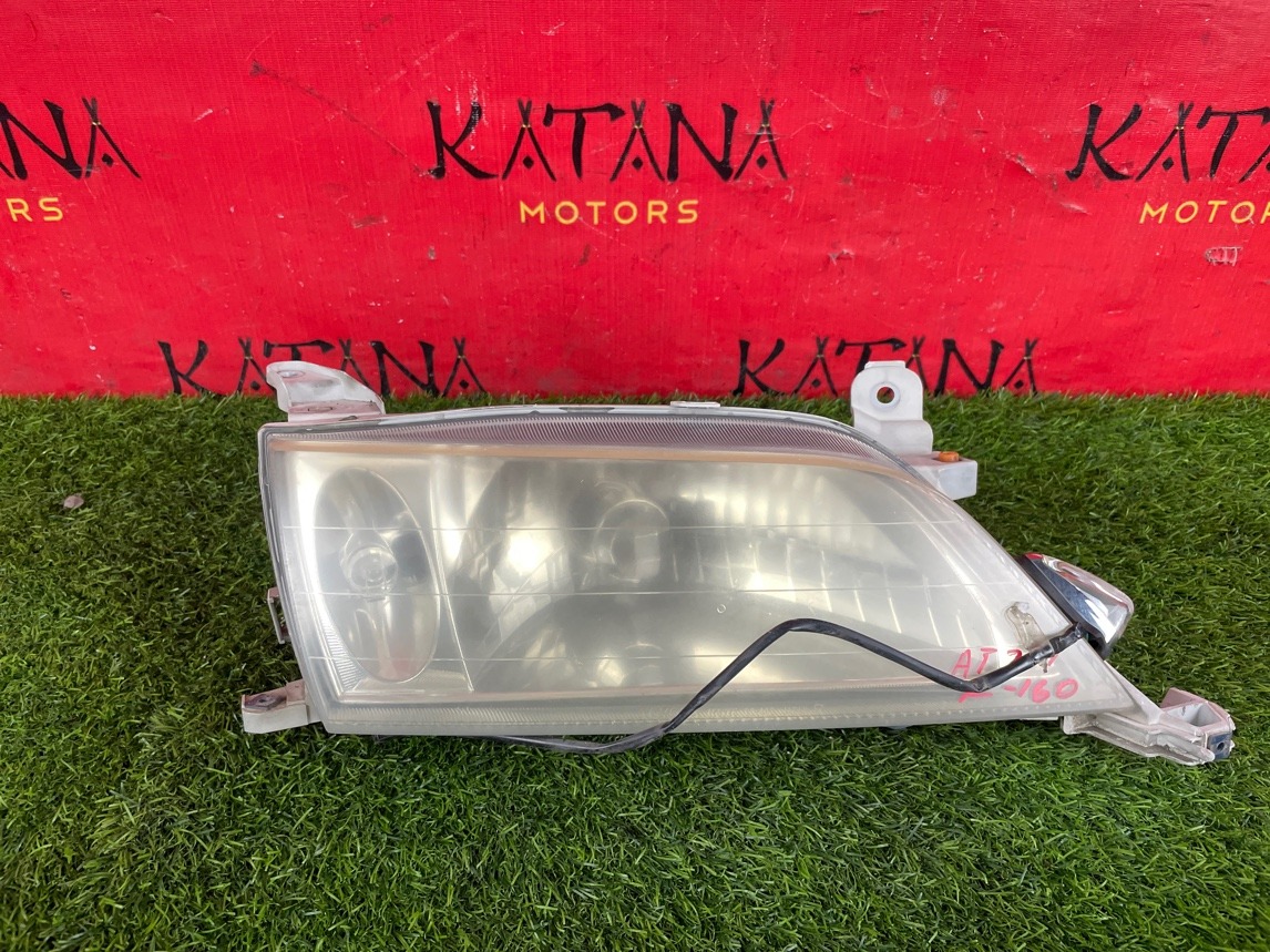 фара - TOYOTA Karina