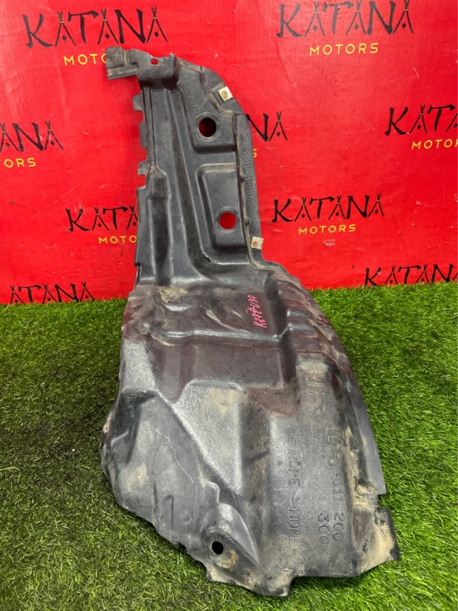 подкрылок - NISSAN Presage