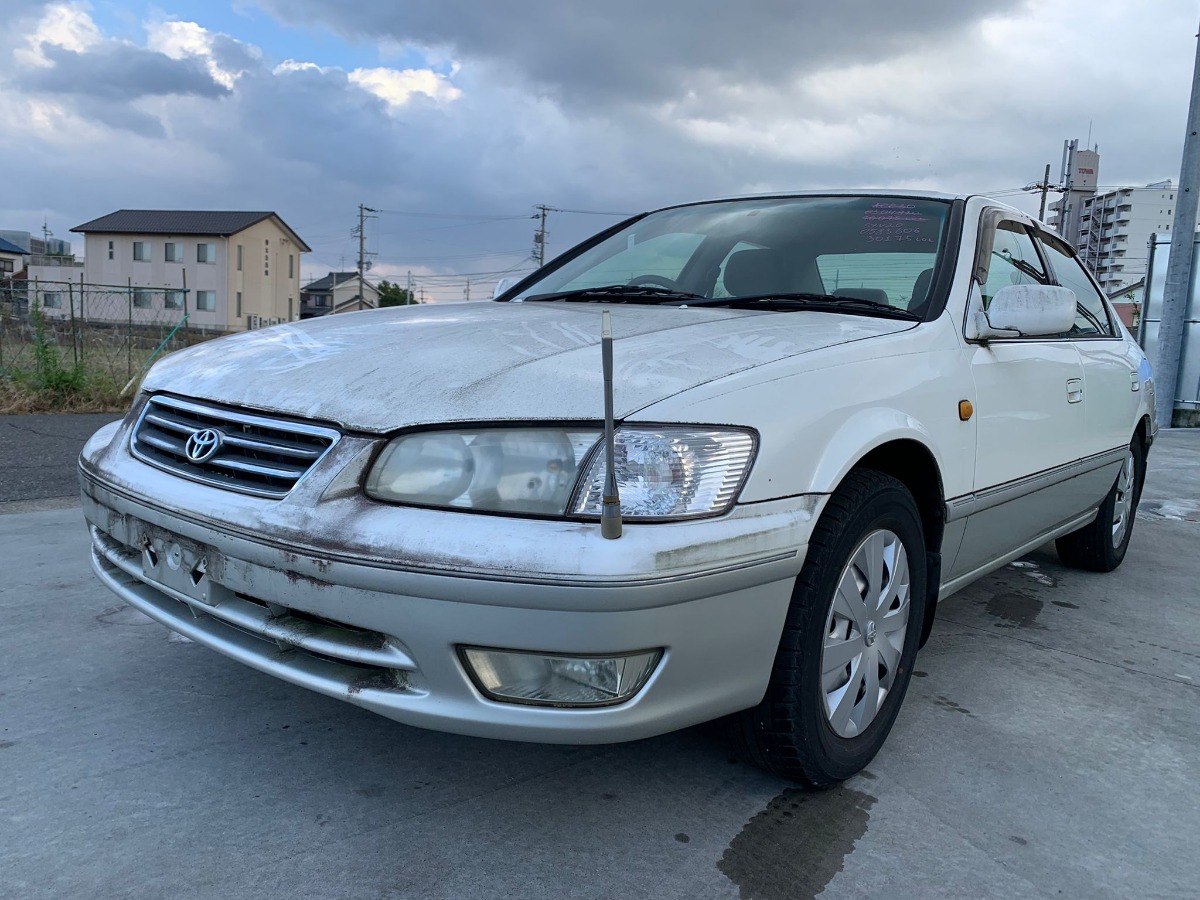 капот - Toyota CAMRY