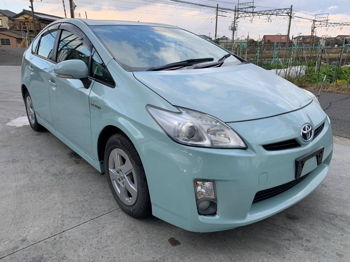 крыло - Toyota PRIUS