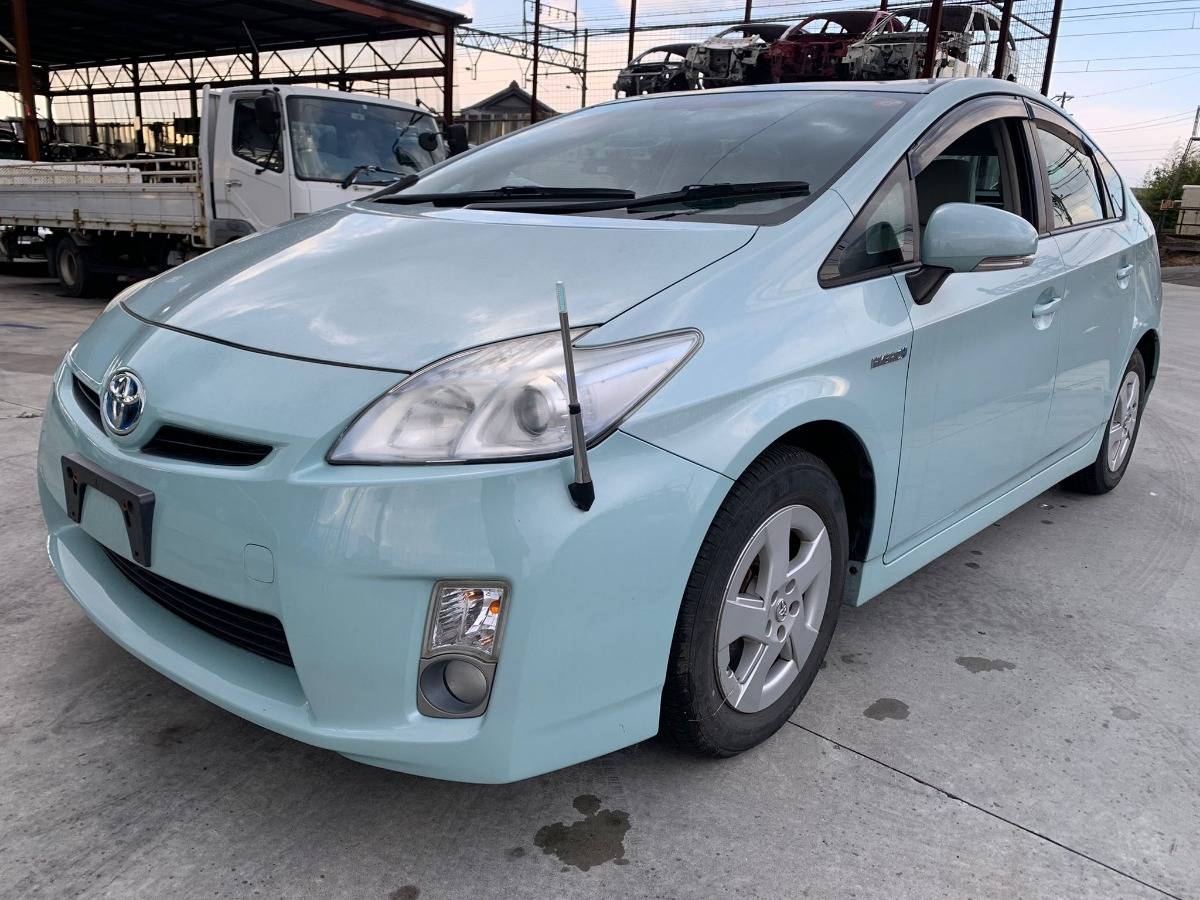 крышка багажника - Toyota PRIUS