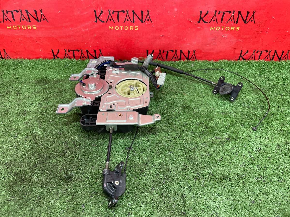 моторчик выдвижной двери - HONDA STEP WGN