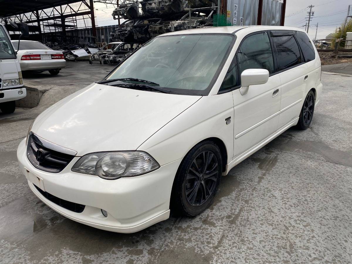 решетка радиатора - HONDA ODYSSEY