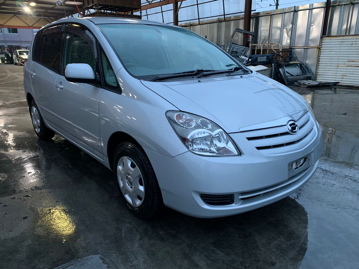 зеркало заднего вида - Toyota Spacio