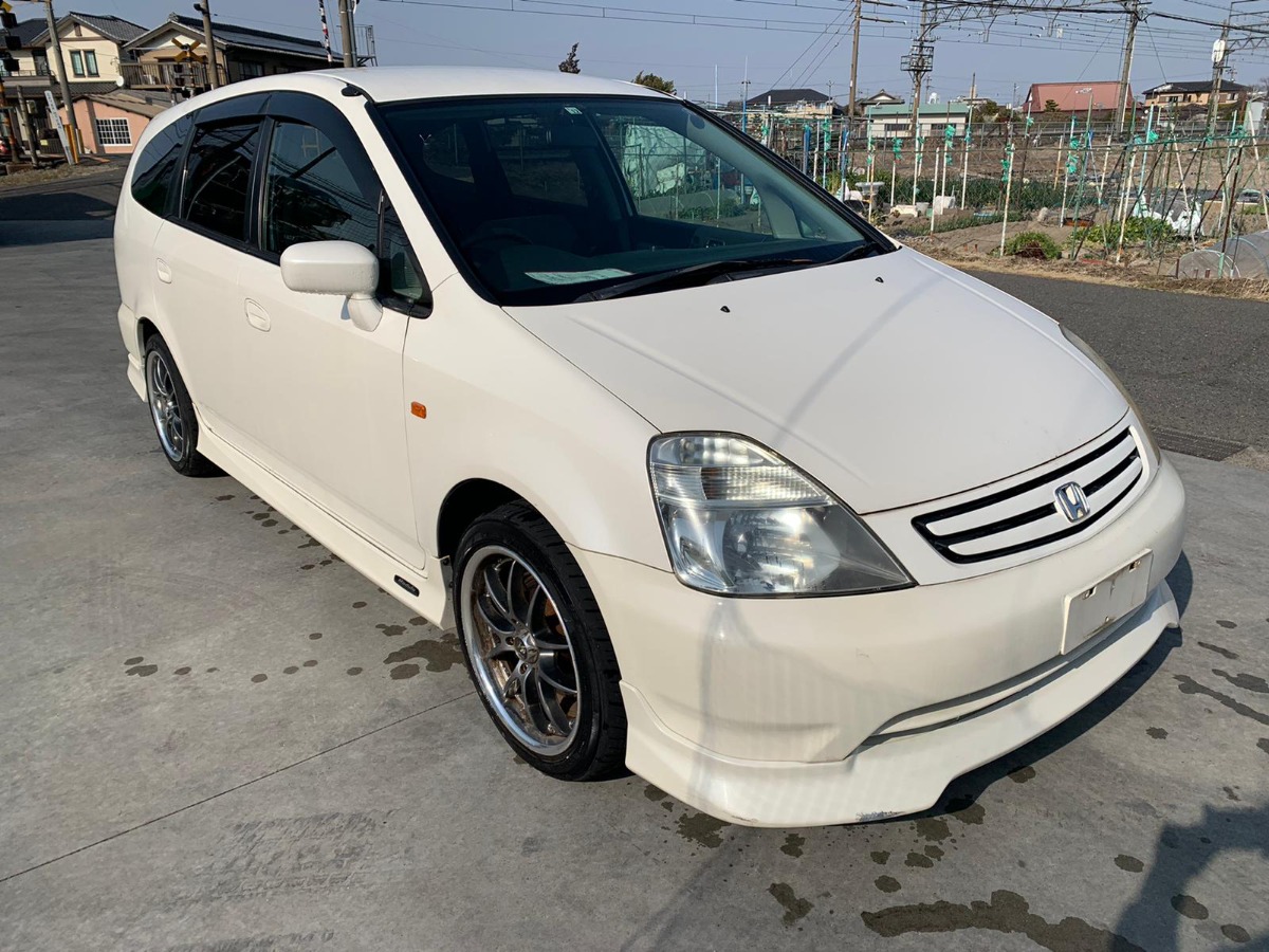 капот - HONDA Stream