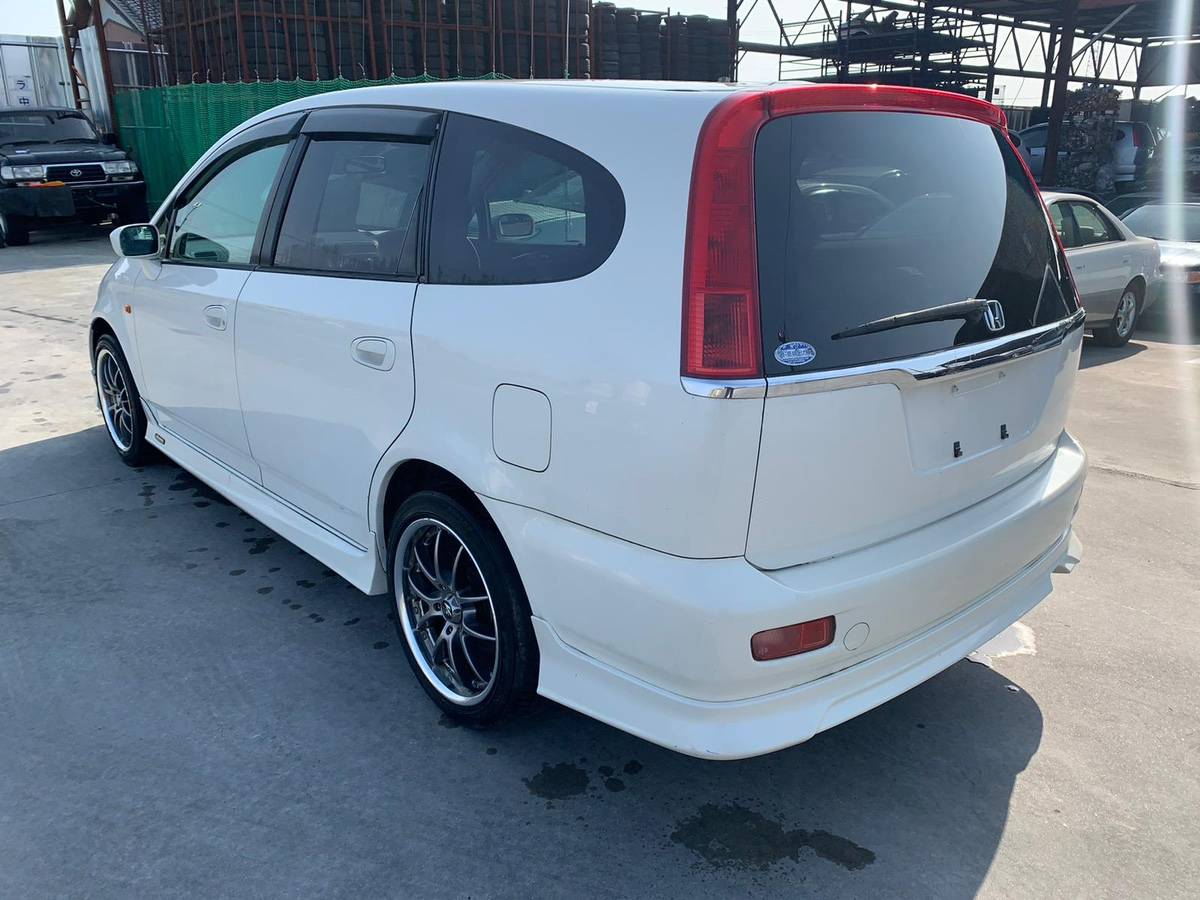 дверь - HONDA Stream